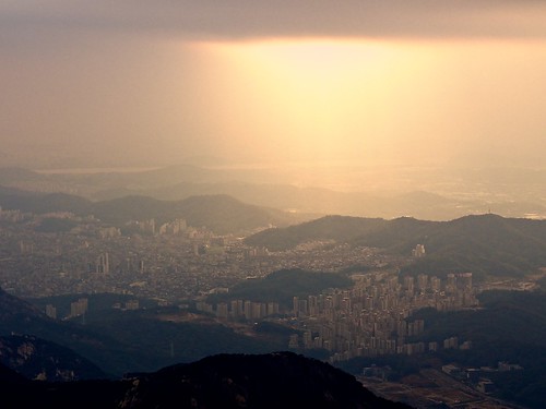 city sun mist mountain fog skyline buildings cityscape seoul southkorea bukhansan tumblr 서울 한국 북한산