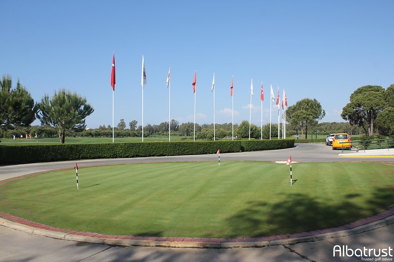 photo du golf Antalya Golf Club - Practice - Putting green