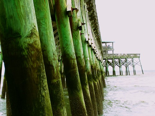 ocean water pier fishing columns southcarolina atlantic follybeach