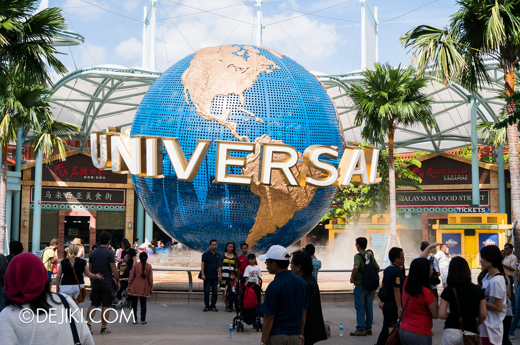 Universal Studios Singapore - The Globe