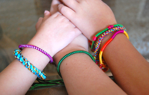 Loopdedoo friendship bracelets