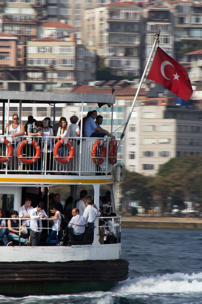 istanbul bosphorus ferry