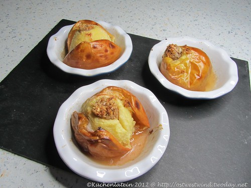  Bratapfel mit Vanillesauce (2)
