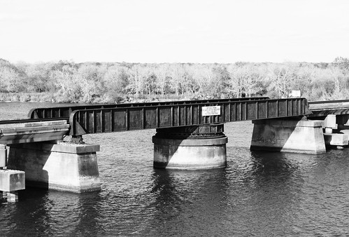 railroad bridge blackandwhite bw white black monochrome up train river blackwhite moving texas pacific union railway rr swing lolita drawbridge draw movable lavaca pontist