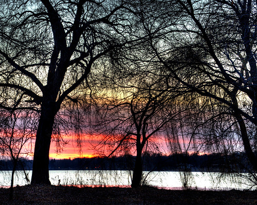 sunset lake color silhouette minneapolis lakenokomis mygearandme