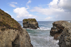 Rocks by Porth Island