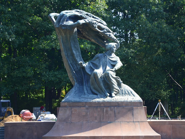 2012 EASTERN EUROPE 0062 POLAND WARSAW Chopin Monument 波蘭 華沙 蕭邦紀念碑