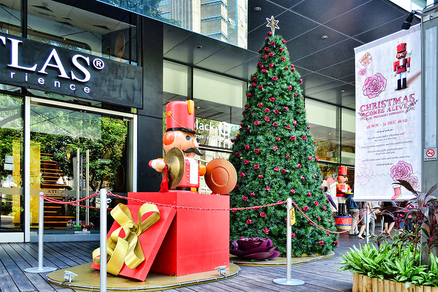 Christmas Tree of the Day #6 (2012 Edition) – Toy Soldiers at TripleOne ...