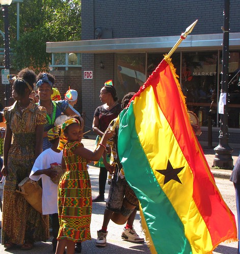 internationalfolkfestival fayetteville cumberlandcounty northcarolina marketsquare personstreet haystreet multicultural folk colorful boldcolors brightcolors international ghanian ghana african tradtional tradtion flagofghana coolspringdowntowndistrict coolspringdistrict