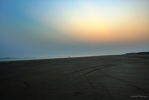 travel sunset vacation sun india beach beautiful seascapes dusk backdrop kolkata magnificent beachbuggy bengali bayofbengal weekendtrips mandarmoni mandarmani mondarmoni beachrides