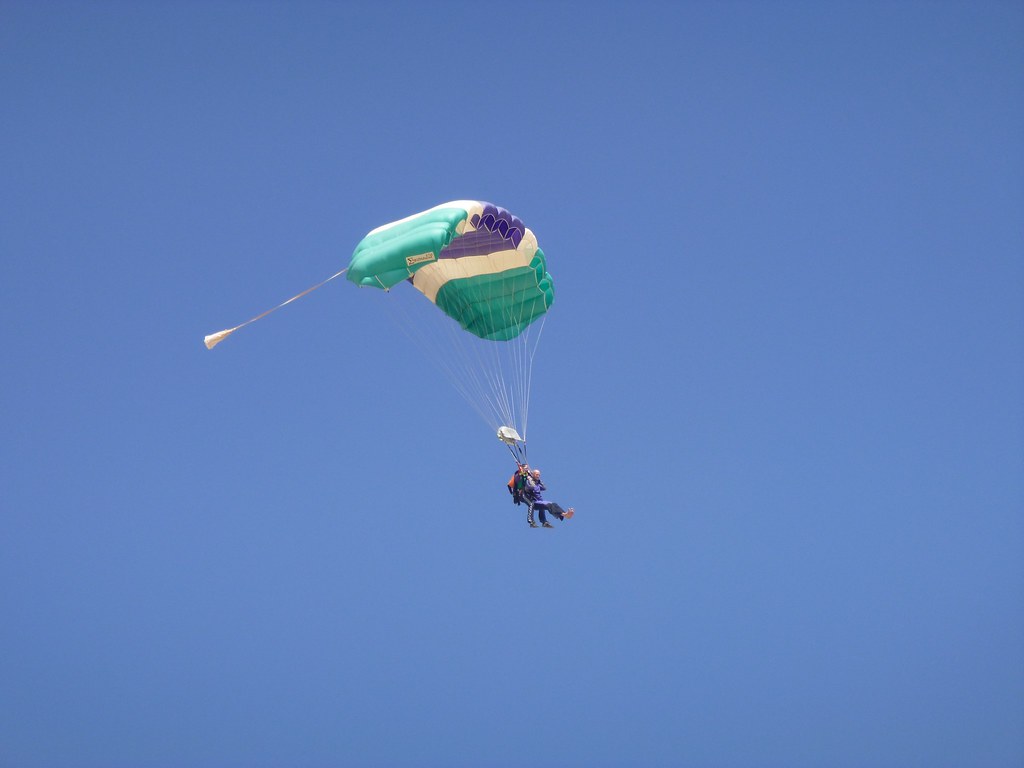 Skydive above the namib desert!
