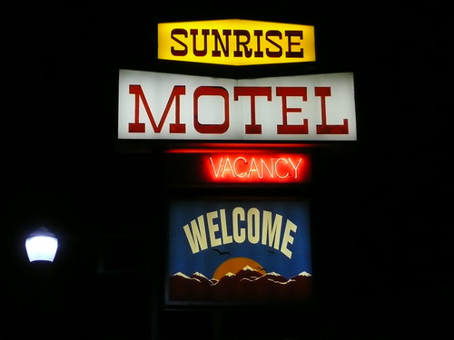 sign advertising neon nevada motel sparks lighted sunrisemotel