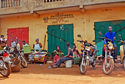 togo togoville sunday street market microfinance store togolese blackpeople westafrica tοgο solo travel bilwander