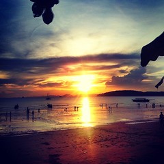 One year ago... #aunang #krabi #thailand #sunset the world was a different place then for me  but as they say, if it doesn't kill you, it makes you stronger (or meaner) ahha I wanna go back!!!!