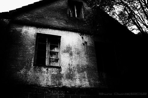 blackandwhite bw house abandoned d50 nikon pb pretoebranco riograndedosul hauntedhouse abandonado casaassombrada