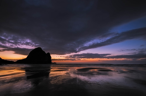 longexposure sunset newzealand sky beach clouds reflections blacksand nikon wideangle nopeople auckland nz northisland westcoast piha colourimage leefilters 1024mm d7000 lee06gndsoft