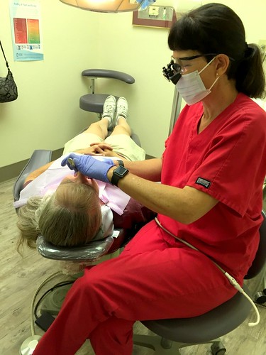 dental hygienist at Dr. Rohanl Deriana's dentistry office in Tuscon AZ