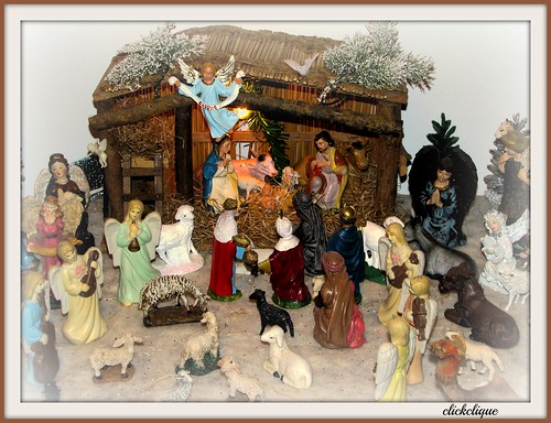 christmas animals display figurines angels manger wisemen