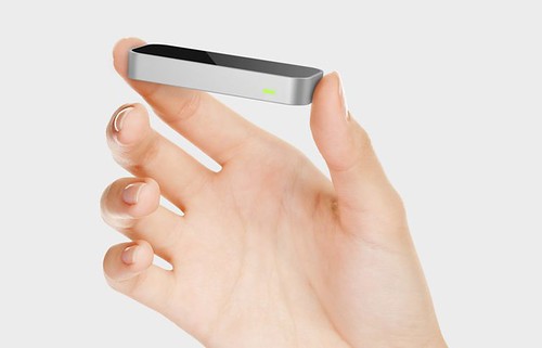 Leap Motions tiny gesture controller will be available exclusively at Best Buy