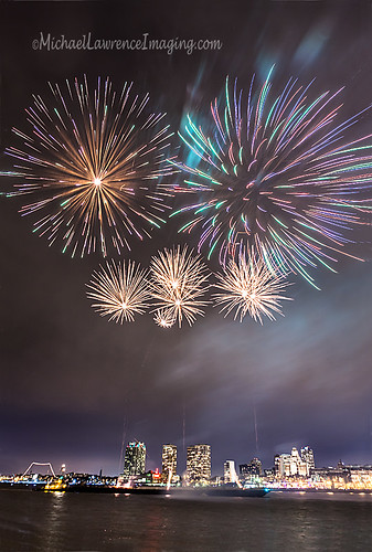 philadelphia fireworks camden newyearseve canonef2470mmf28lusm pennslanding delawareriver camdenwaterfront 2013 canoneos5dmkii