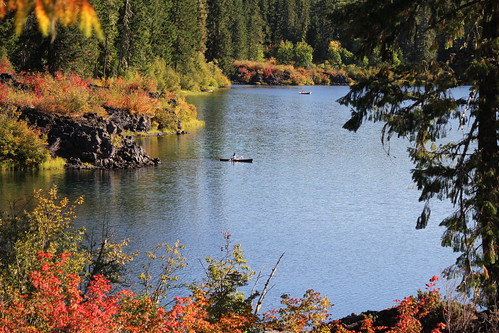 autumn lake mountains fall colors oregon forest clear 2012