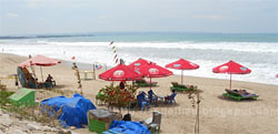 Pantai Kuta Legian Bali - http://esdelima.blogspot.com