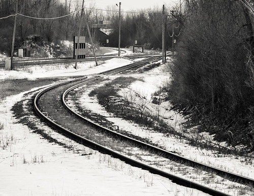 winter bw canada monochrome yard cn train track quebec montreal rail taschereau canoneos7d 70200lii