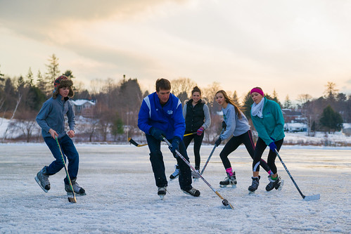 winter students icehockey dartmouth alumni occompond