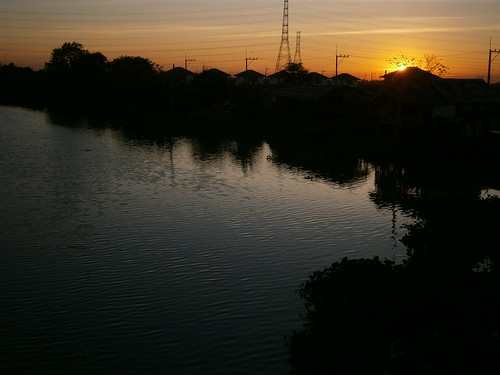 sunset thailand skies chachoengsao ประเทศไทย เมืองไทย พระอาทิตย์ตก ดวงอาทิตย์ตก