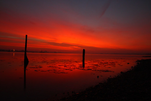 sunset england river suffolk gate long exposure andrew stour shotley eadie canonefs1585mmf3556isusm