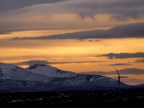 winter mountains scotland sutherland turbines caithness