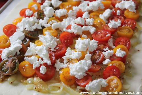 Tarta de tomate y queso de cabra. www.cocinandoentreolivos (10)