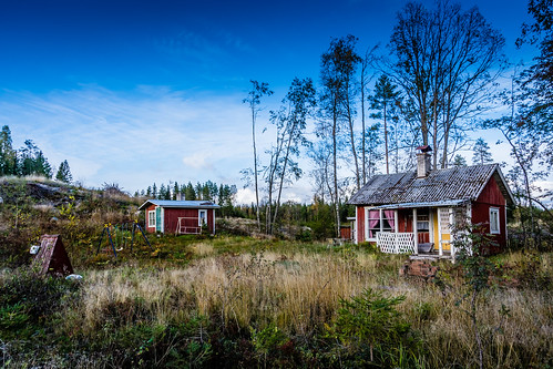karkkila uusimaa finland fi desertedhouse talo nikond7100tamron16300mmf3563 syksy päivä rakennus autiotalo abandoned house