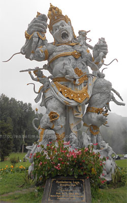 Patung Kumbakarna Laga - http://esDelima.BlogSpot.com