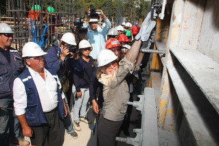 Ministra Matthei: Mujeres que trabajan en la construcción se han duplicado en seis años