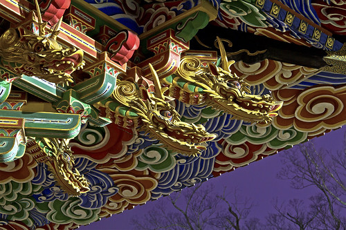 japan pagoda dragon kitlens dragons carving canondslr narita traditionaljapan naritasan fourdragons chibaken dragonhead naritatemple japanesearchitecture undertheeaves counteragent canoneos60d efs18135mmf3556is pagodaeaves naritapagoda japanesewoodencarving