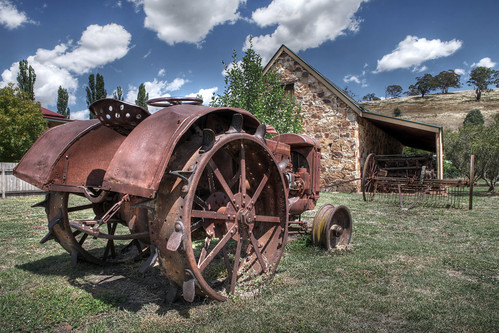 old red tractor landscape town country central rusty australia historic nsw hdr cowra carcoar