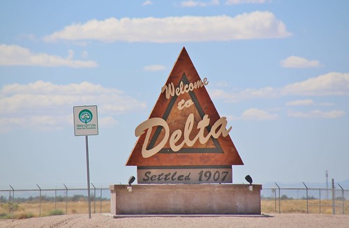 welcometo sign utah delta 2016 city town