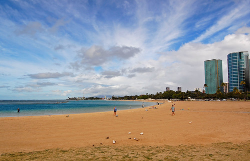 ocean sea sky beach clouds hawaii sand nikon oahu pacificocean condos alamoana alamoanapark yabbadabbadoo d40 nikond40