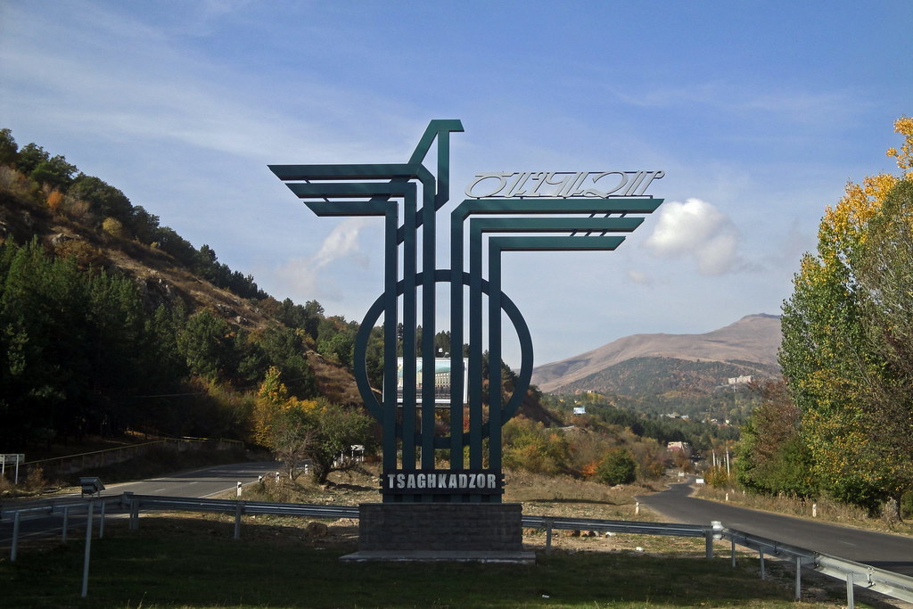 Tsaghkadzor, Monument Entrance to city, 2012.10.07