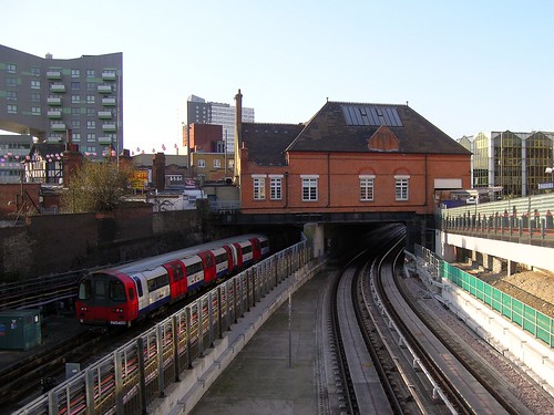 Jubilee Line train at Stratford High Street