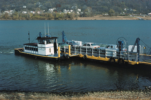 usa ferry river unitedstates kentucky constance ohioriver towboat towboats andersonferry littleboone booneno8