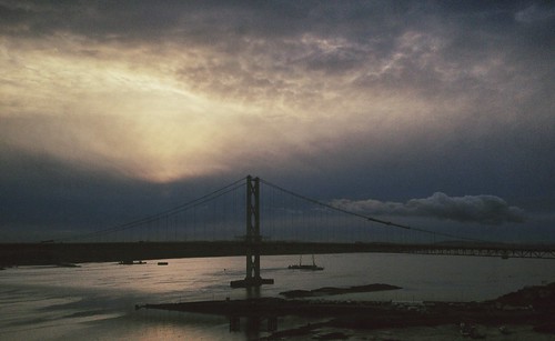 bridge light sky train sunrise dawn scotland edinburgh fife forthroadbridge iphone iphoneography