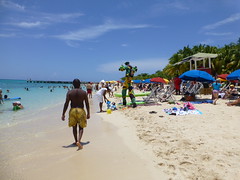Jamaica - Doctors Cave Beach
