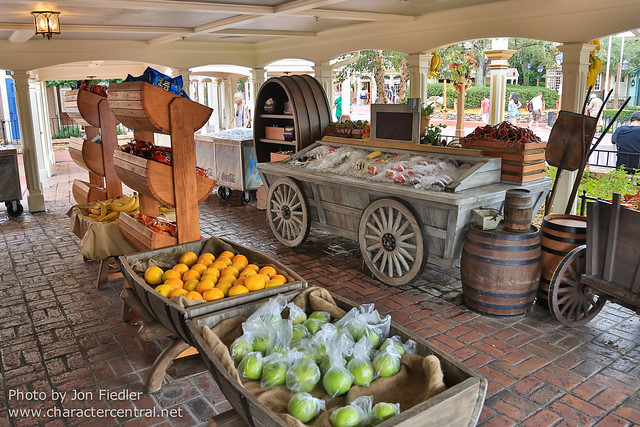 WDW Sept 2012 - Wandering through Liberty Square
