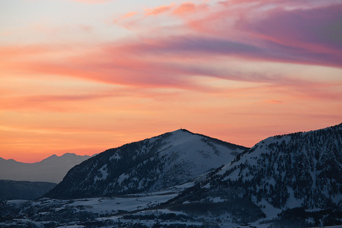 pink sunset orange usa sun snow clouds rockies colorado skiing gondola telluride