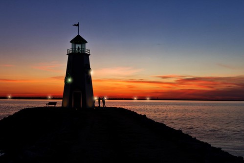 travel sunset lighthouse lake oklahoma lights scenic traveling oklahomacity lakehefner oklahomacityoklahoma oklahomacitymetro traveloklahoma canont3i tamronaf18270mmf3563diiivcpzdldlens pwpartlycloudy