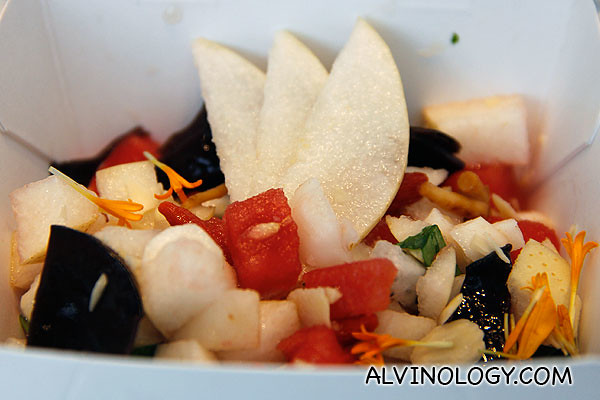 Asian Fusion - Authentic Chinese taste of nutritionally-accomplished ingredients, such as wolfberries and black fungus.