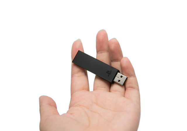 [開箱] PS4 SONY 原廠 USB 無線接收器！手把可以在電腦上用！（加快打旋風五支援方式）@3C 達人廖阿輝