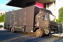 Black Truck - Photo of Aubervilliers